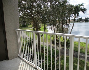5045 Wiles Road - Photo Thumbnail 16