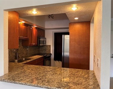 1301 E Hillsboro Boulevard - Photo Thumbnail 4
