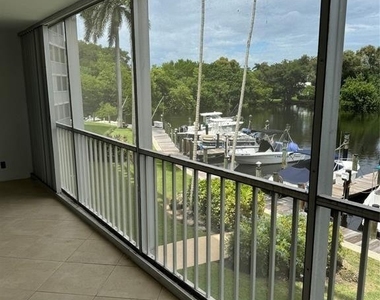 1301 E Hillsboro Boulevard - Photo Thumbnail 14