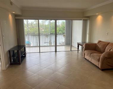 1301 E Hillsboro Boulevard - Photo Thumbnail 34