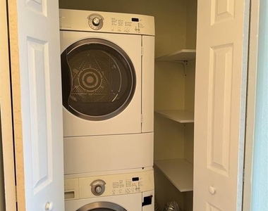 1301 E Hillsboro Boulevard - Photo Thumbnail 9