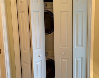 1301 E Hillsboro Boulevard - Photo Thumbnail 8