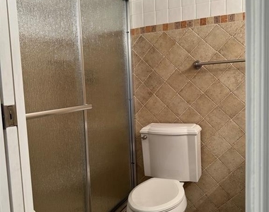 1301 E Hillsboro Boulevard - Photo Thumbnail 7