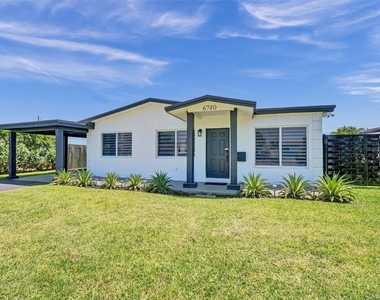 6740 Custer - Photo Thumbnail 16