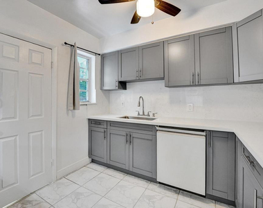 1836 Sw 9th Avenue - Photo Thumbnail 16