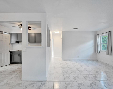1836 Sw 9th Avenue - Photo Thumbnail 9