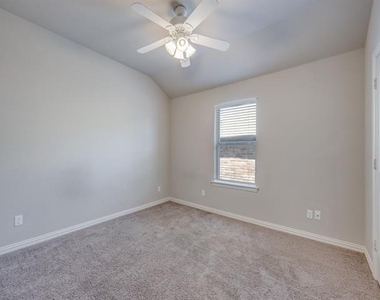 3715 Brookstone Drive - Photo Thumbnail 17