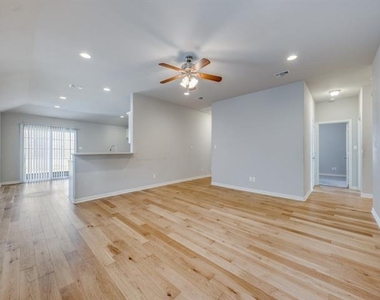 3715 Brookstone Drive - Photo Thumbnail 6