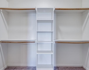 3715 Brookstone Drive - Photo Thumbnail 11