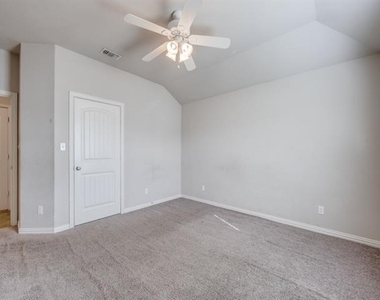 3715 Brookstone Drive - Photo Thumbnail 15