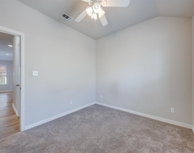 3715 Brookstone Drive - Photo Thumbnail 18