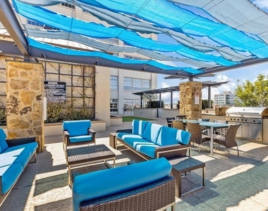 2600 W 7th Street - Photo Thumbnail 16