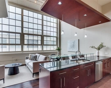 2600 W 7th Street - Photo Thumbnail 1