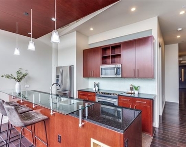 2600 W 7th Street - Photo Thumbnail 2