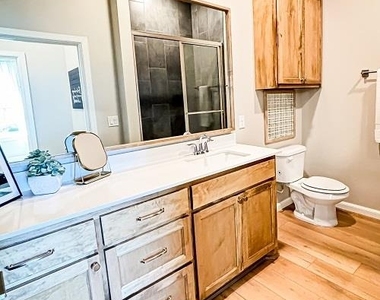 222 Mccullough Street - Photo Thumbnail 39