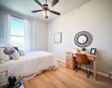 222 Mccullough Street - Photo Thumbnail 43