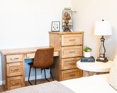 222 Mccullough Street - Photo Thumbnail 29