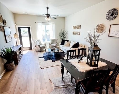 222 Mccullough Street - Photo Thumbnail 18