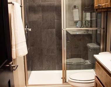 222 Mccullough Street - Photo Thumbnail 33