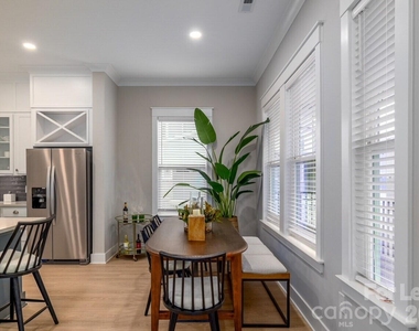 1241 Columbia Circle - Photo Thumbnail 16