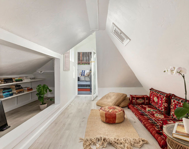 2427 N Gower Street - Photo Thumbnail 11