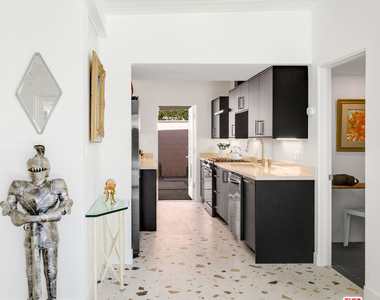 1818 N Berne Drive - Photo Thumbnail 15