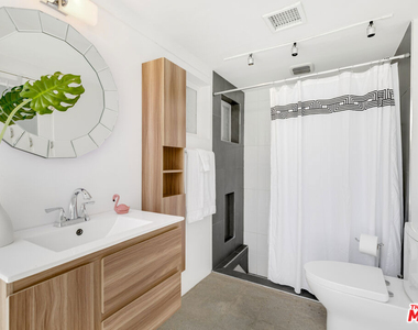 1818 N Berne Drive - Photo Thumbnail 23