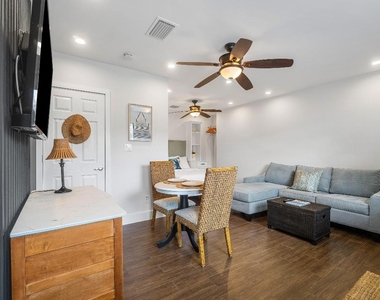 43 W Plumosa Lane - Photo Thumbnail 4