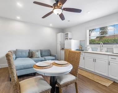 43 W Plumosa Lane - Photo Thumbnail 2