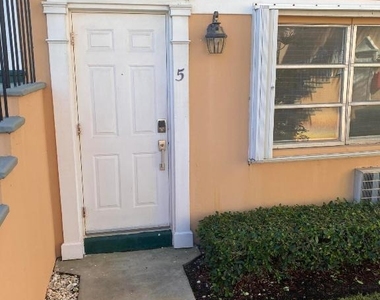 101 S Golfview Road - Photo Thumbnail 1