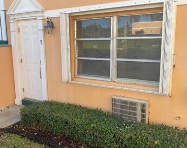 101 S Golfview Road - Photo Thumbnail 5