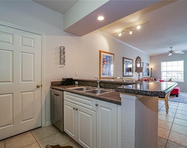 2288 57th Circle - Photo Thumbnail 11