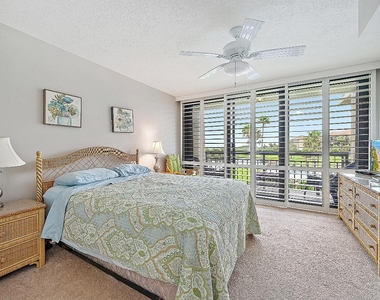 301 S Seas Drive - Photo Thumbnail 9