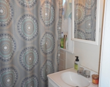 450 Park Dr - Photo Thumbnail 2
