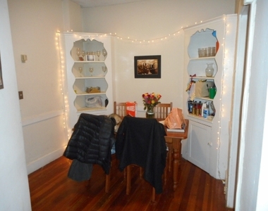 325 Saint Paul St - Photo Thumbnail 5