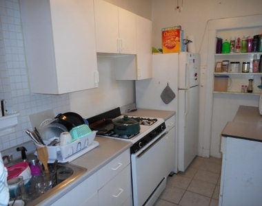 325 Saint Paul St - Photo Thumbnail 6