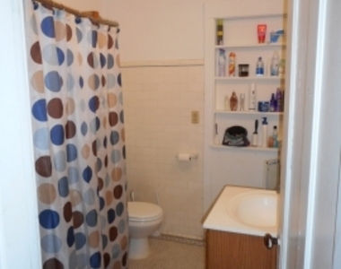 325 Saint Paul St - Photo Thumbnail 7