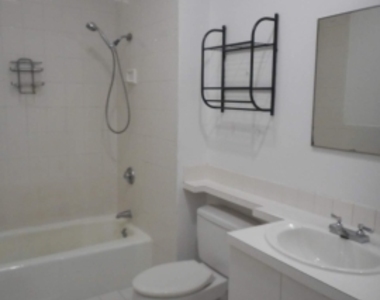 450 Park Dr - Photo Thumbnail 5