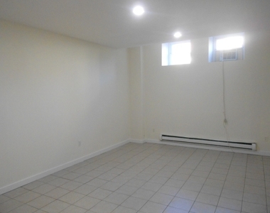 450 Park Dr - Photo Thumbnail 4