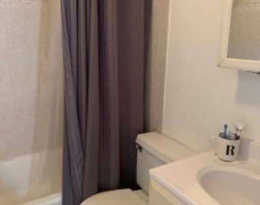 225 Freeman St - Photo Thumbnail 8