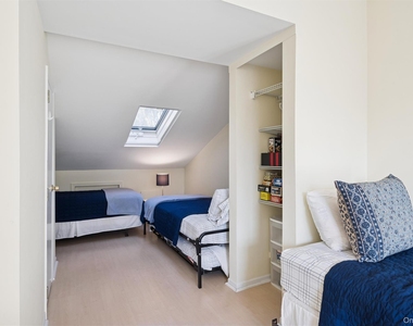 7 Huckleberry Lane - Photo Thumbnail 14