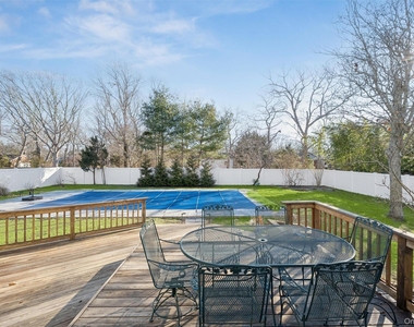 7 Huckleberry Lane - Photo Thumbnail 15
