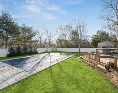 7 Huckleberry Lane - Photo Thumbnail 16