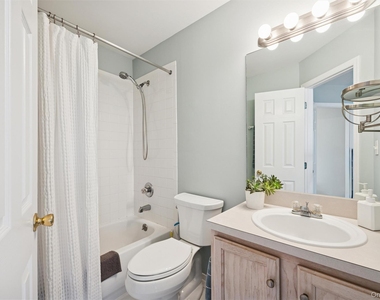7 Huckleberry Lane - Photo Thumbnail 10