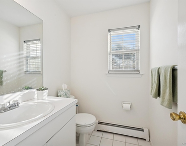 7 Huckleberry Lane - Photo Thumbnail 7