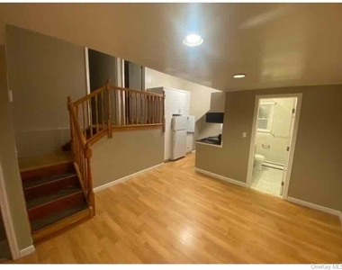 20 Central Avenue - Photo Thumbnail 2