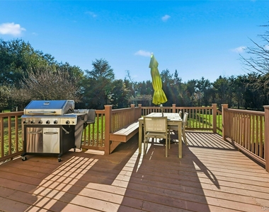 60 Water Terrace - Photo Thumbnail 22