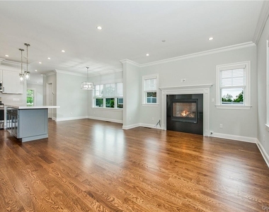 124-b Maple Avenue - Photo Thumbnail 3