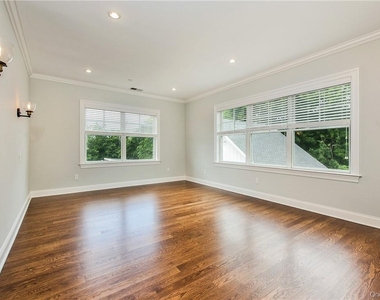 124-b Maple Avenue - Photo Thumbnail 9