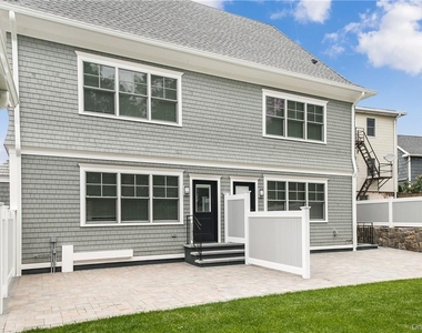 124-b Maple Avenue - Photo Thumbnail 20